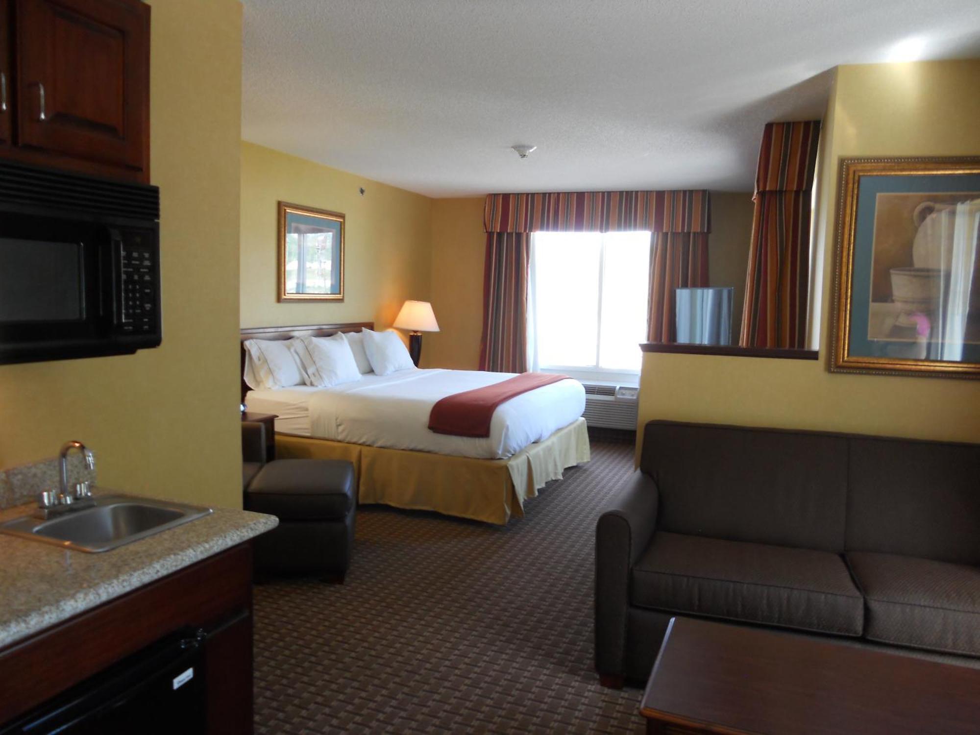 Express And By Ihg Hotel